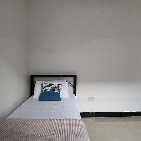 Nano'S Homes Dar es Salaam Esterno foto