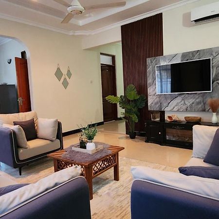Nano'S Homes Dar es Salaam Esterno foto