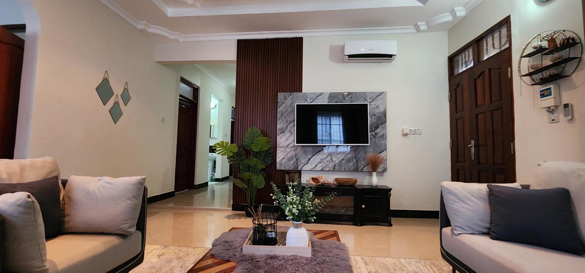 Nano'S Homes Dar es Salaam Esterno foto